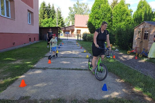 Piknik pro rodiče s dětmi spolu s farmářským jarmarkem Piknik pro rodiče s dětmi spolu s farmářským jarmarkem 1