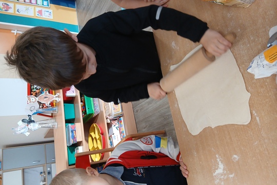 Měla babka čtyři jablka Měla babka čtyři jablka 1