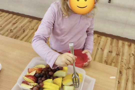 Samoobslužné podávání ovoce a zeleniny Samoobslužné podávání ovoce a zeleniny 1