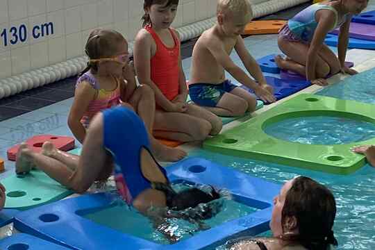 A je to tady!  – první lekce plavání 1