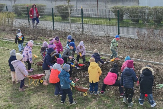 Malí zahradníci v akci 1