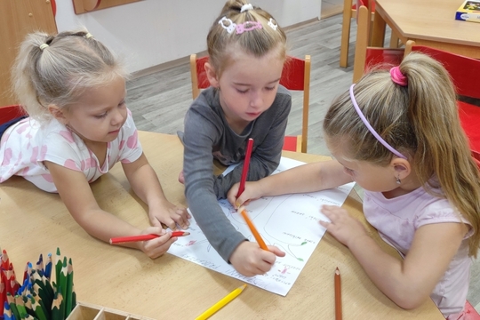Úklid školní zahrady v MŠ Kollárova a plán procházek 1
