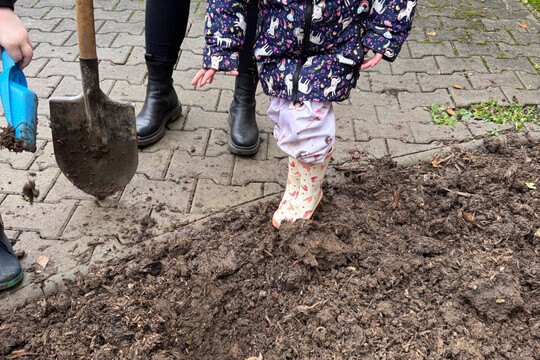 MŠ Dukelských hrdinů - Na jeden den zahradníkem 1