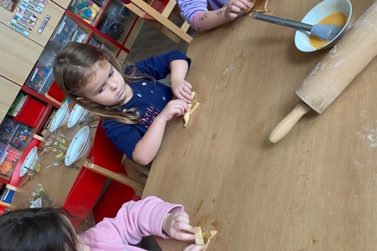 Motýlci z MŠ Kollárova - Svatomartinské rohlíčky Motýlci z MŠ Kollárova - Svatomartinské rohlíčky 1