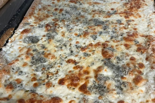 Voňavý den ve školce - pizza ze špaldové mouky Voňavý den ve školce - pizza ze špaldové mouky 1