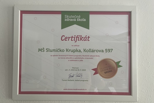 MŠ Sluníčko Krupka - Předávání Bronzového certifikátu 1