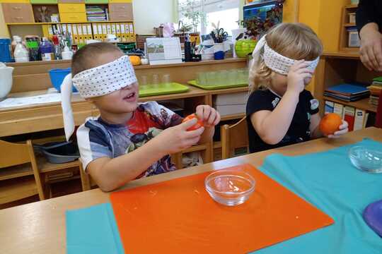 Poznáváme a ochutnáváme ovoce a zeleninu 1