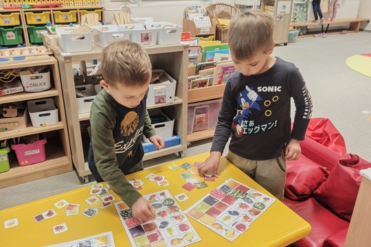 Seznamujeme se se ZELENINOU Seznamujeme se se ZELENINOU 1