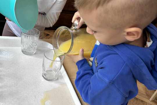 Výroba pomerančového džusu Výroba pomerančového džusu 1