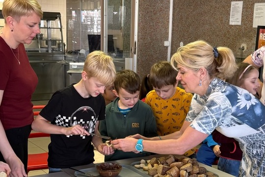 Výuka ve školní jídelně 1