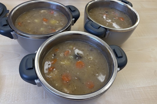 Polévka je grunt  1