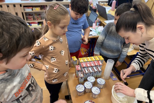 Mléko do škol v praxi – ochutnáváme, objevujeme, tvoříme 1