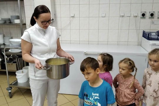 Voňavý jablečný kompot ve třídě Lodička 1