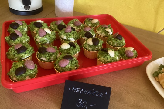 Den otevřených dveři spojený s Jarmarkem a ochutnávkou školní kuchyně Den otevřených dveři spojený s Jarmarkem a ochutnávkou školní kuchyně 1