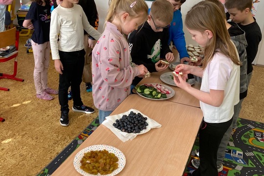 Zdravý talíř ve 2. třídě Zdravý talíř ve 2. třídě 1