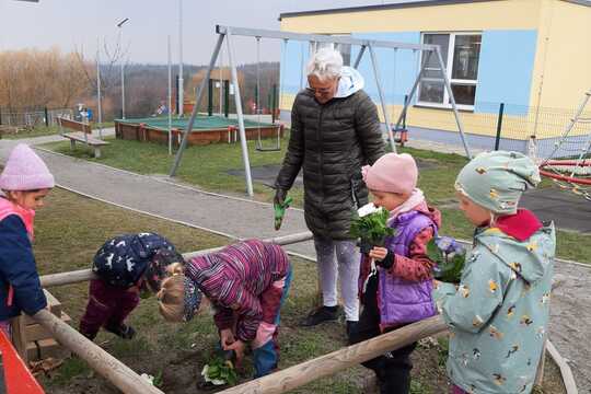 Probouzení jara v Lesní mateřské škole 1
