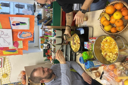 Předvánoční dopoledne ve třídě Sluníček Předvánoční dopoledne ve třídě Sluníček 1