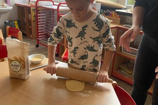 Motýlci z MŠ Kollárova - Svatomartinské rohlíčky Motýlci z MŠ Kollárova - Svatomartinské rohlíčky 1