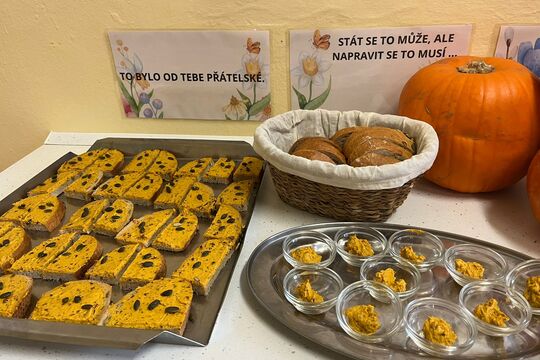 Občerstvení  "Dýňové slavnosti v Motýlku" 1
