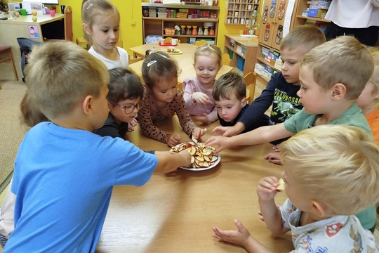 Medvídci z MŠ Soběchleby - Křížaly z místních jablíček 1