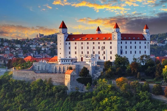 Cestujeme dnes na Slovensko  1
