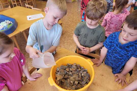 Recyklace papíru - Sluníčka 1