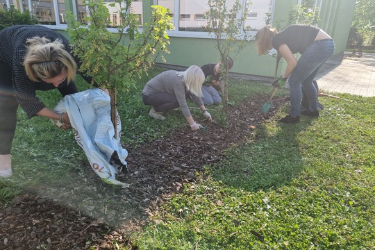 KVĚTNOVÉ ZAHRADNICKÉ SETKÁNÍ AKČNÍ SKUPINY SZŠ 1