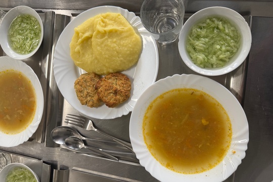 Pod pokličkou naší kuchyně v MŠ Sluníčko Krupka 1
