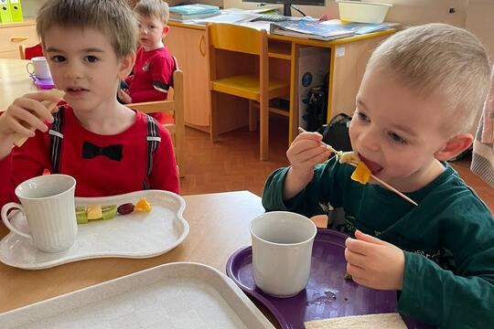 MŠ Dukelských hrdinů - Veselé svačinky od paní kuchařek 1