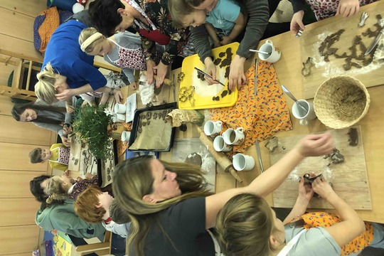 Cesta za tajemstvím babiččiny kuchyně: PODZIM co zahřeje a uzdraví Cesta za tajemstvím babiččiny kuchyně: PODZIM co zahřeje a uzdraví 1