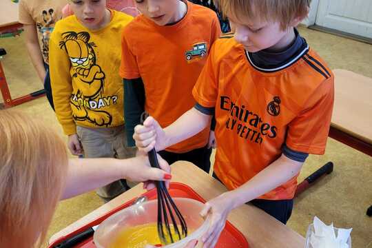 Halloweenské vaření a pečení v 1. a 2. ročníku 1