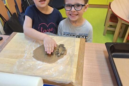 VELIKONOČNÍ PEČENÍ PERNÍČKŮ 1