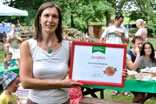 Předání bronzového certifikátu na Skaláčkovo festiválku 1