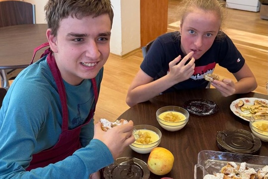 Zpracování jablíček z naší školní zahrady 1