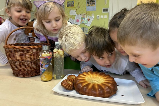 Pečeme pro babičku z pohádky 1