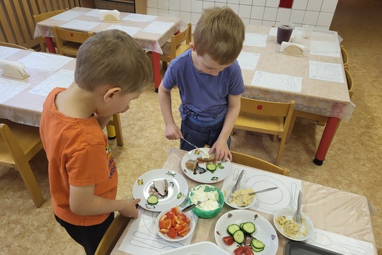 Chystáme si svačinu - Kytičky 1