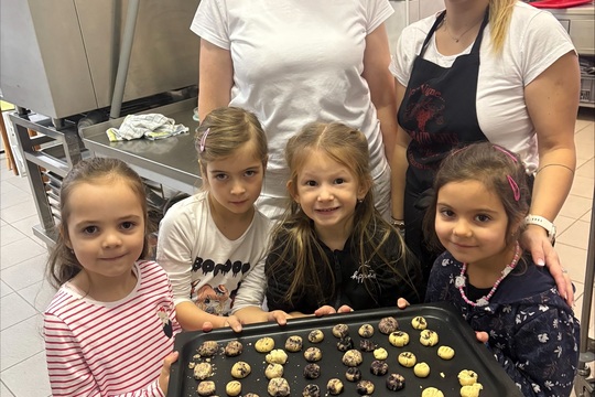 Pečení sušenek alá ledové kuličky Pečení sušenek alá ledové kuličky 1