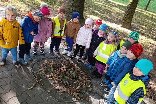 PODZIM KOLEM NÁS PODZIM KOLEM NÁS 1