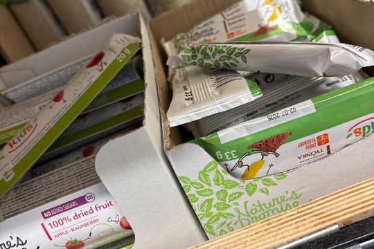 Děti si svačinu kupují 1