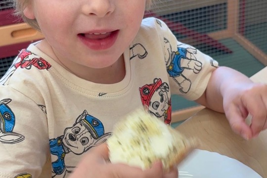 Domácí chléb a konopné semínko 1