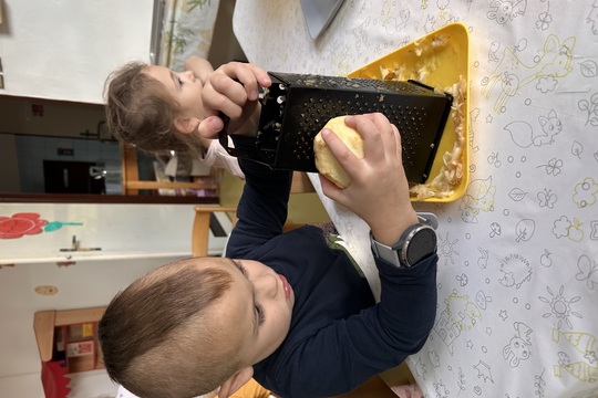 Podzimní dezert- jablko-dýňový štrúdl 1