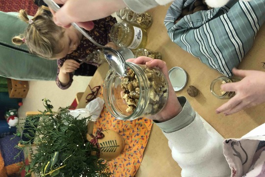 Cesta za tajemstvím babiččiny kuchyně: PODZIM co zahřeje a uzdraví Cesta za tajemstvím babiččiny kuchyně: PODZIM co zahřeje a uzdraví 1