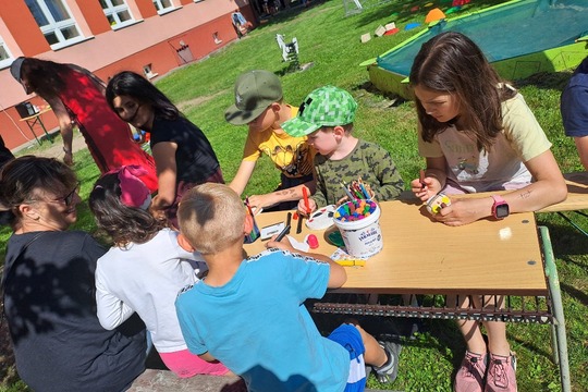 Piknik pro rodiče s dětmi spolu s farmářským jarmarkem Piknik pro rodiče s dětmi spolu s farmářským jarmarkem 1