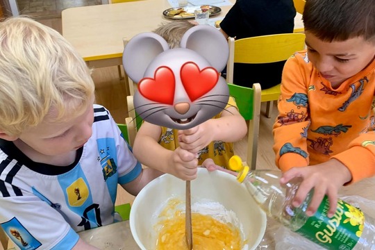 Švestkový koláč s drobenkou Švestkový koláč s drobenkou 1