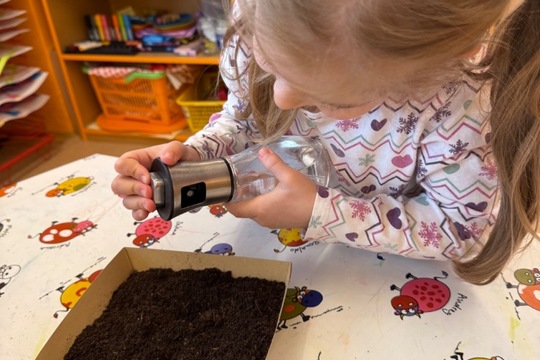 Zahradničení v třídě broučci 1