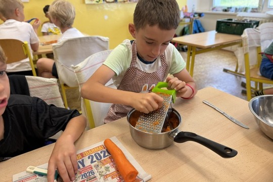 Pomazánková slavnost plná chutí a šikovných rukou Pomazánková slavnost plná chutí a šikovných rukou 1