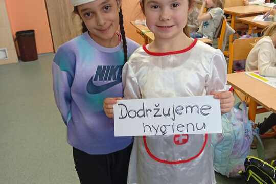 Objevujeme nové chutě s 1.B! Objevujeme nové chutě s 1.B! 1