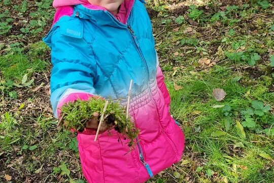 MŠ Sluníčko Krupka - Poznáváme podzimní přírodu se skřítkem Lesníčkem a vílou Lesněnkou 1