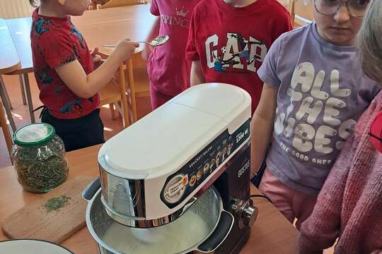 Cesta másla Cesta másla 1