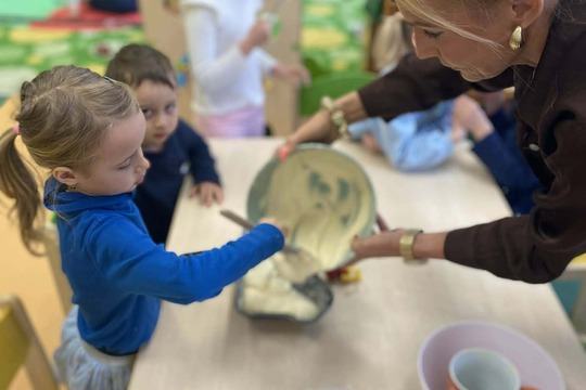 Velikonoční beránek z dětských ručiček 1